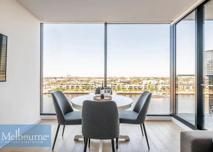 Melbourne Private Apartments - Collins Wharf Waterfront, Docklands